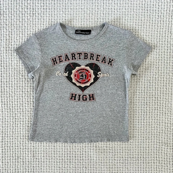 VINTAGE Y2K No Boundaries Baby Tee - Picture 2 of 8